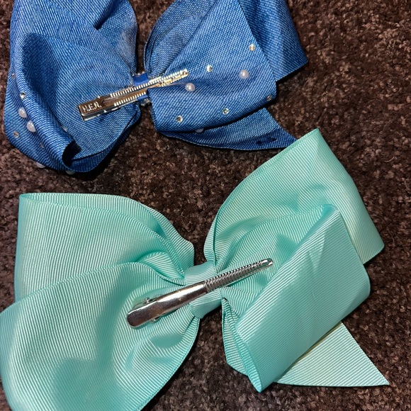 Set of two oversized hair bows - Picture 4 of 4